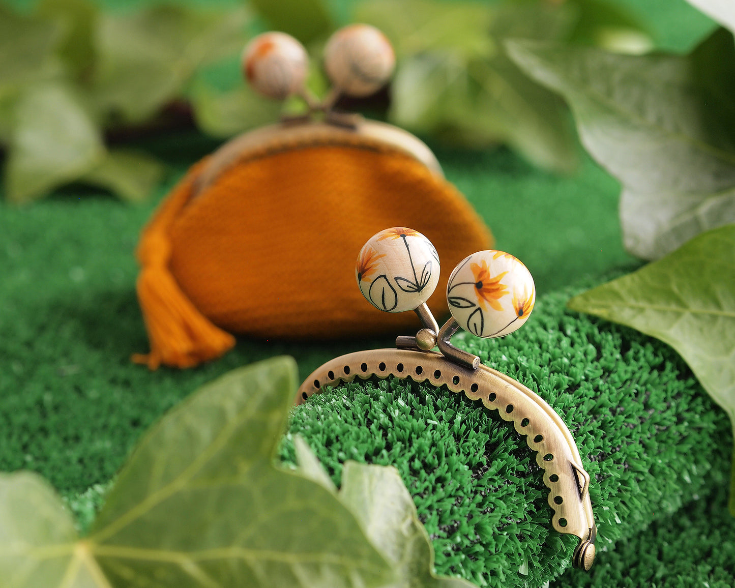 Boquilla redonda para monedero pintada a mano