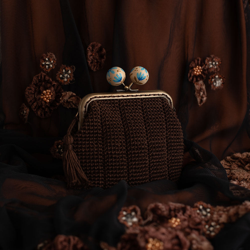 Boquilla para monedero FLORES AZULES con bolas de madera pintadas a mano. Cuadrada, 10.5cm.