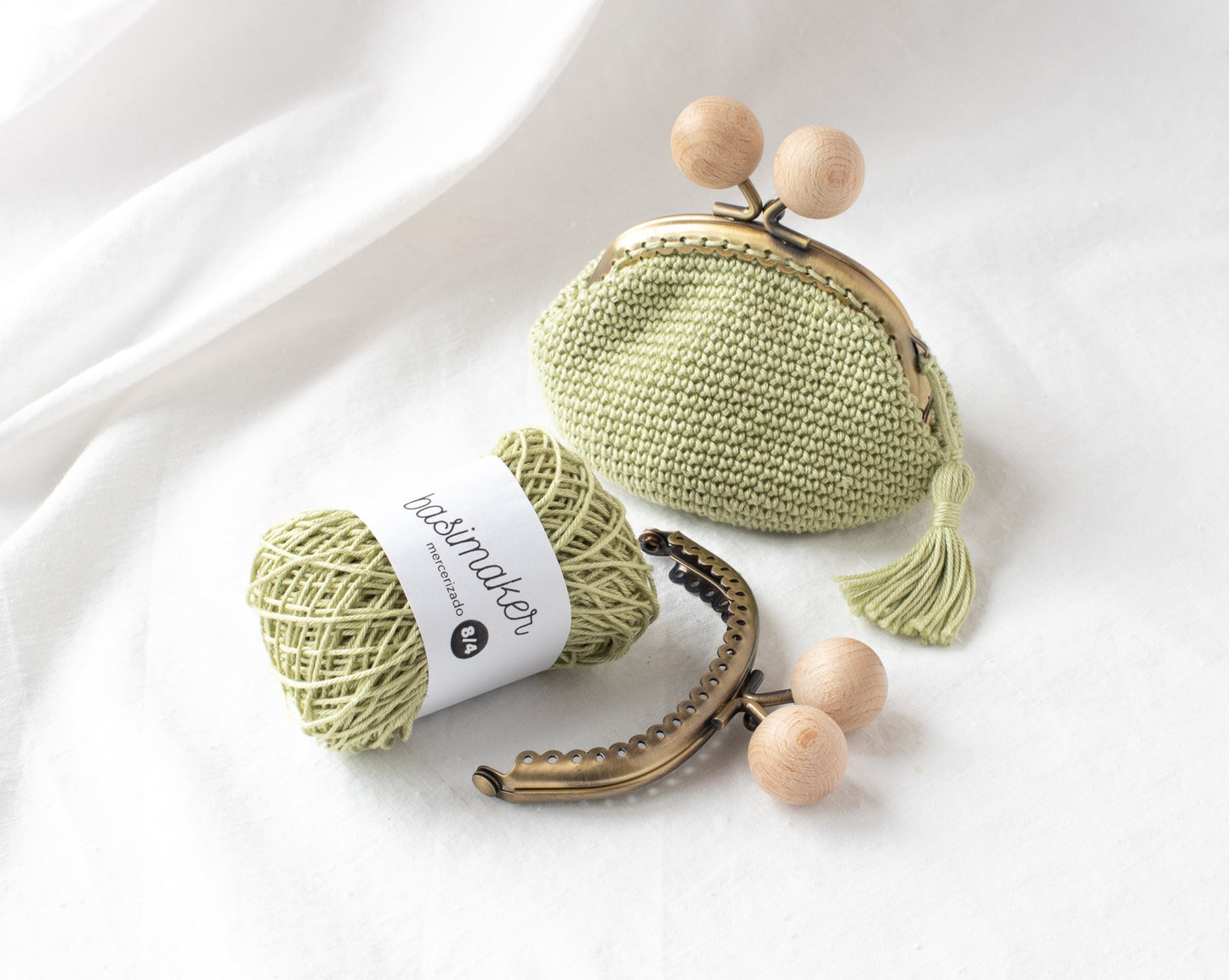 Crochet kit to make the BASIC purse with 8.5cm round frame, BEGINNER level