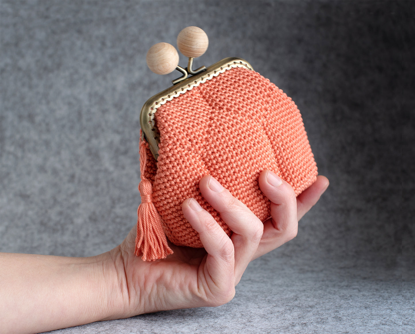 Patrón monedero de crochet diseño GEOMETRICO I. Base rectangular, para boquilla 8.5cm.