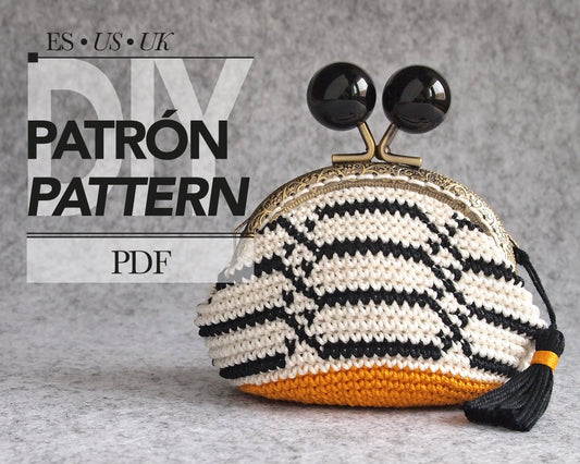 HEXAGONS tapestry crochet purse pattern. Round base, 8.5cm frame.